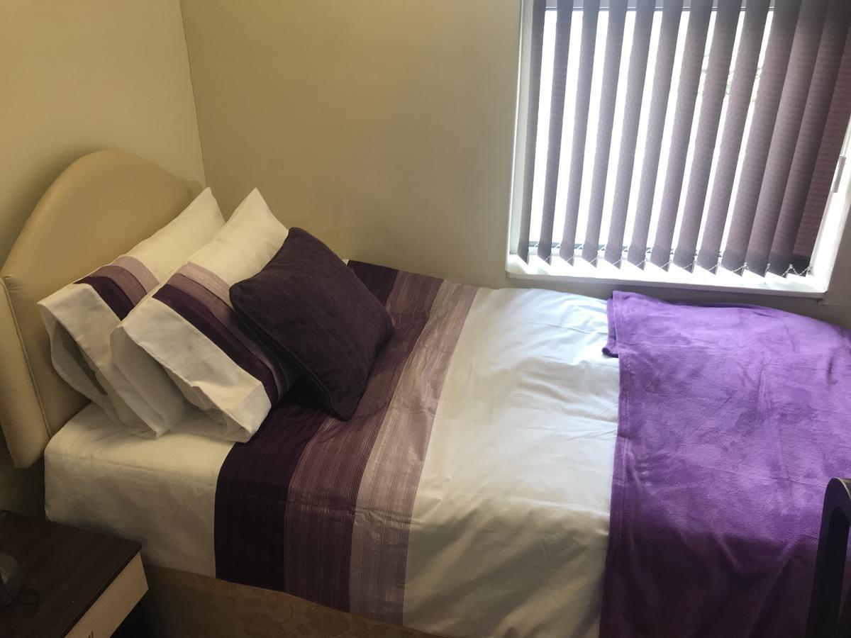Adelaide House Apartment Luton  Ngoại thất bức ảnh