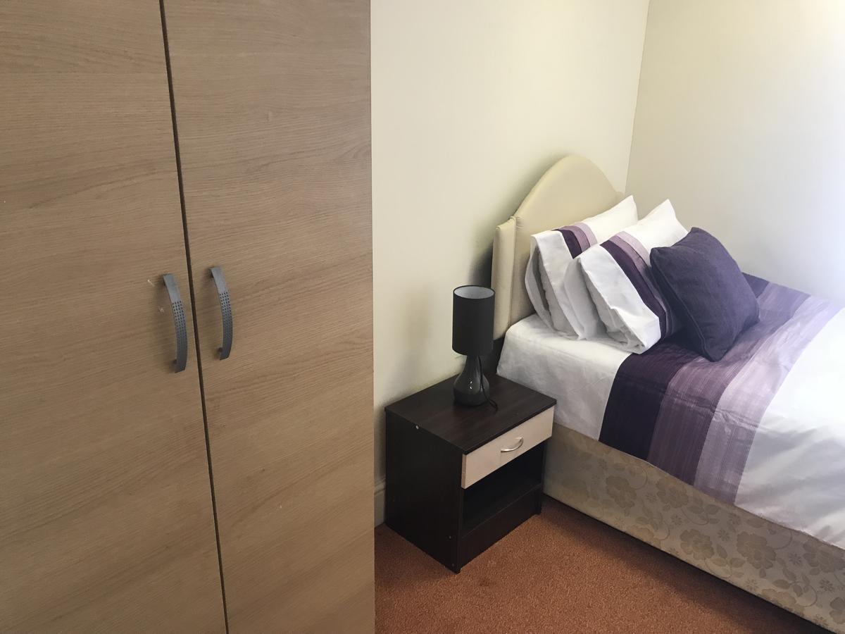 Adelaide House Apartment Luton  Ngoại thất bức ảnh