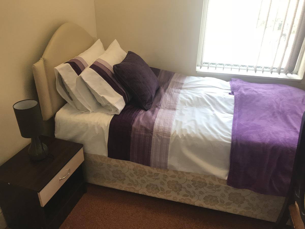 Adelaide House Apartment Luton  Ngoại thất bức ảnh