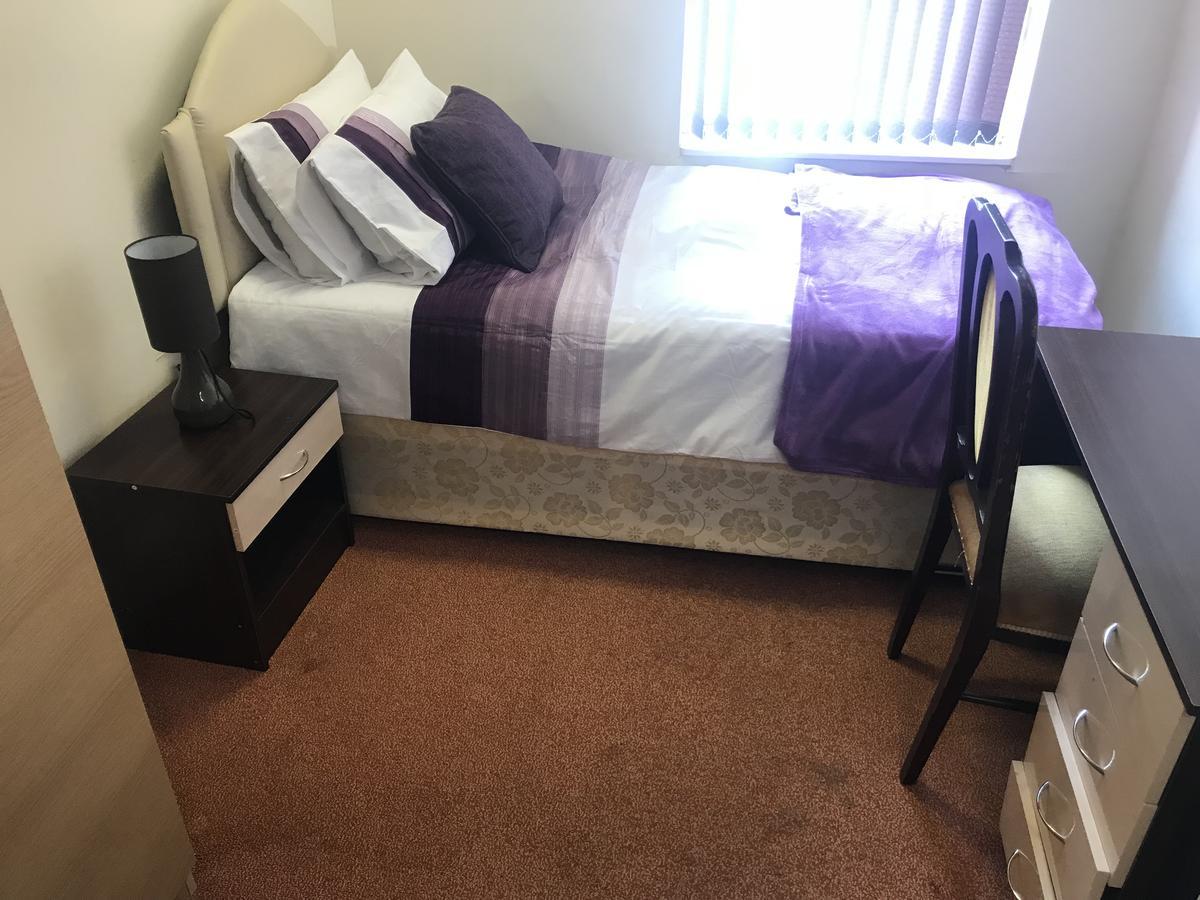 Adelaide House Apartment Luton  Ngoại thất bức ảnh