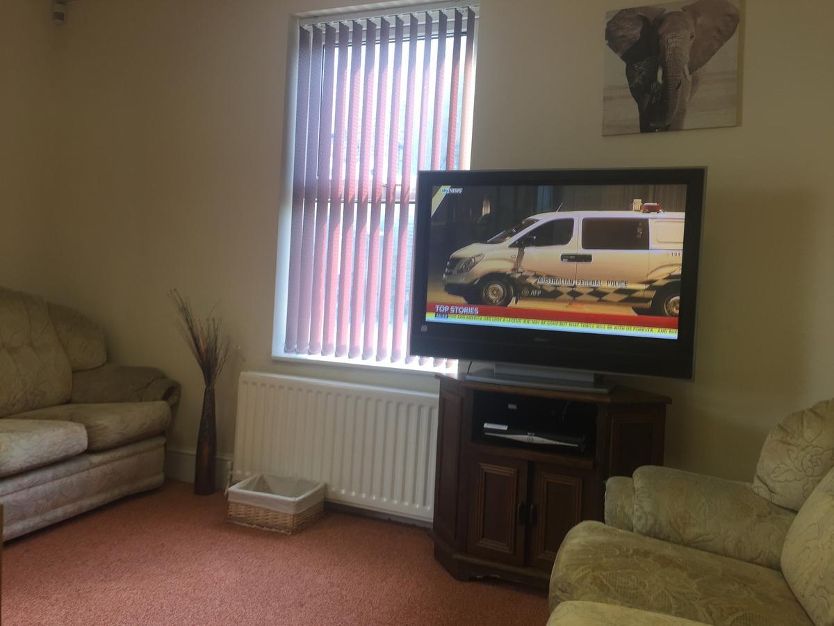 Adelaide House Apartment Luton  Ngoại thất bức ảnh