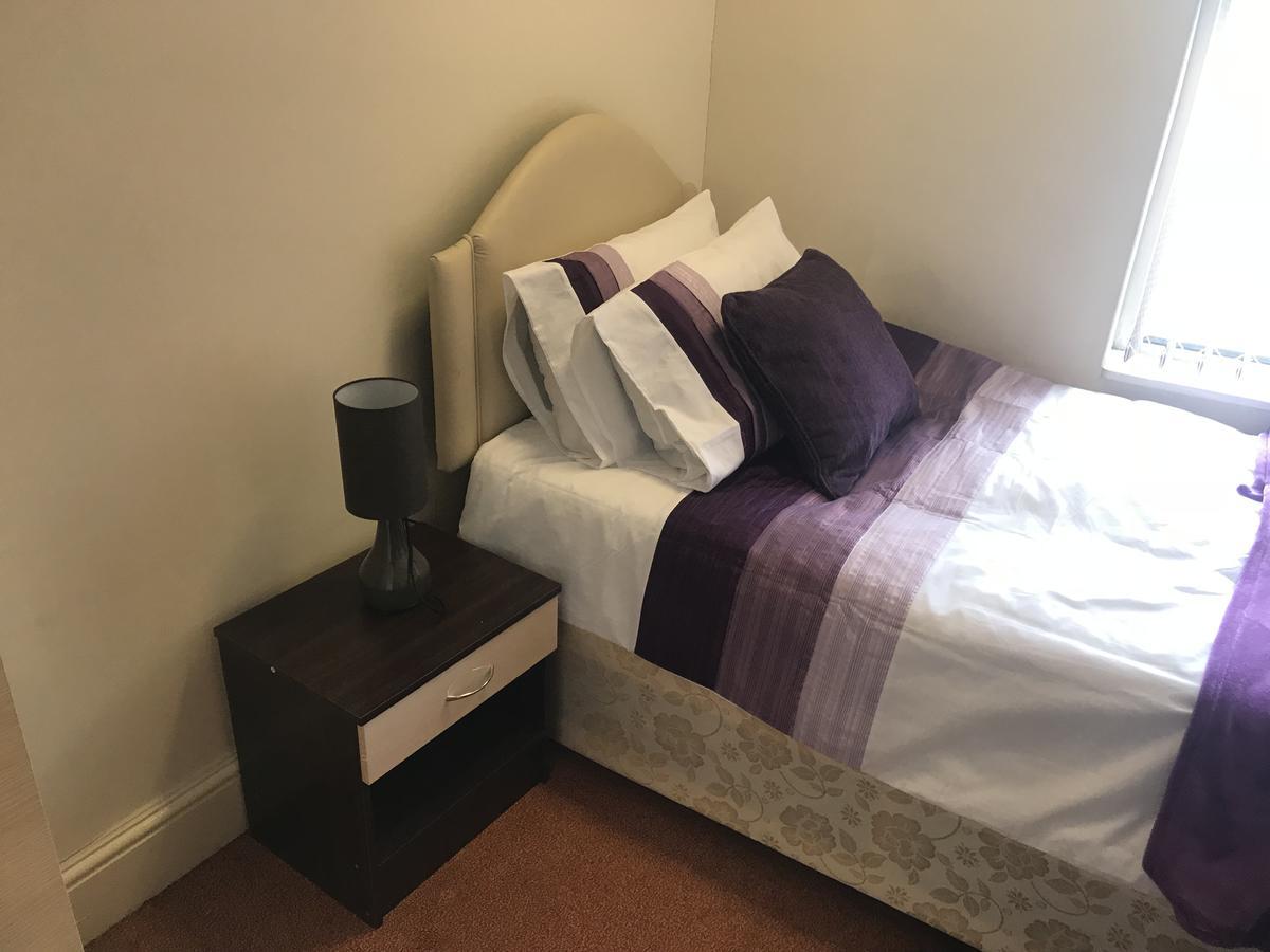 Adelaide House Apartment Luton  Ngoại thất bức ảnh