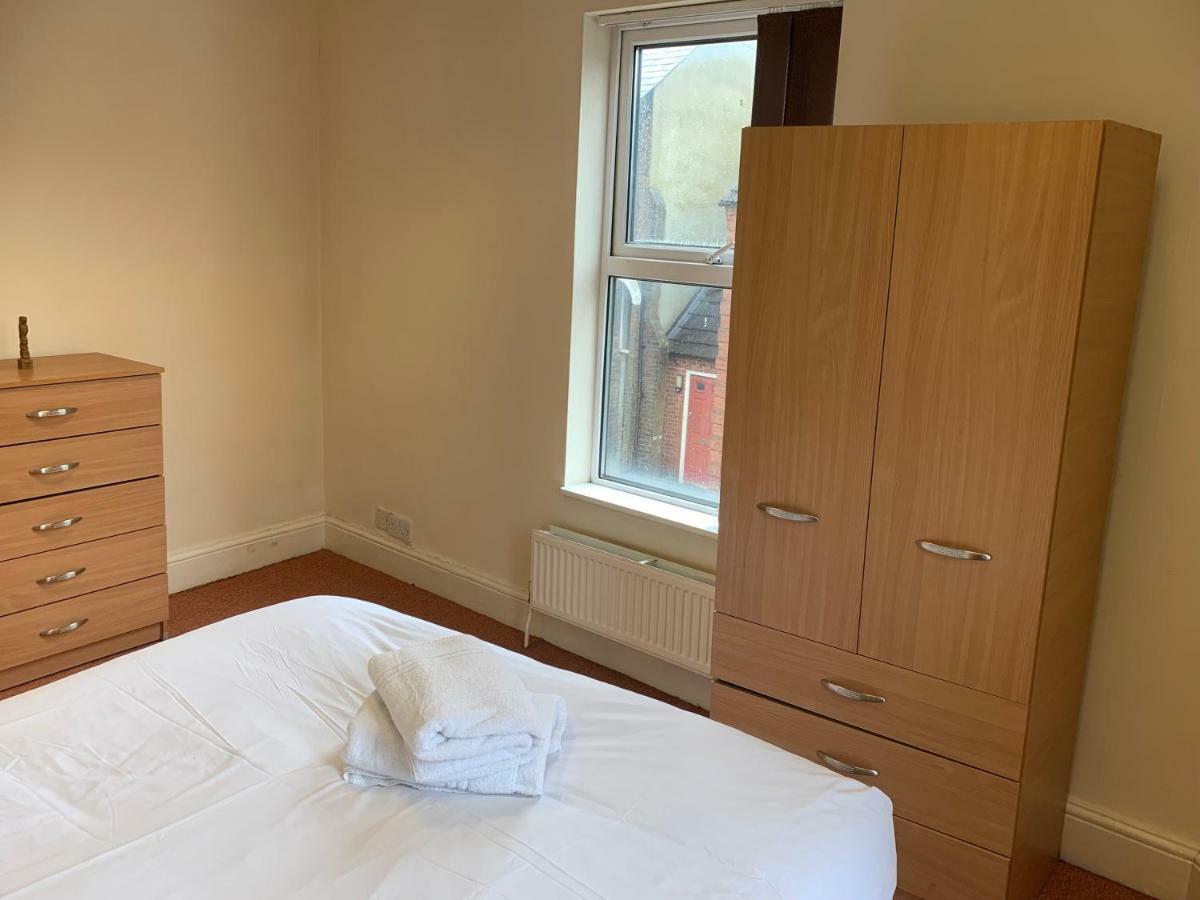 Adelaide House Apartment Luton  Ngoại thất bức ảnh
