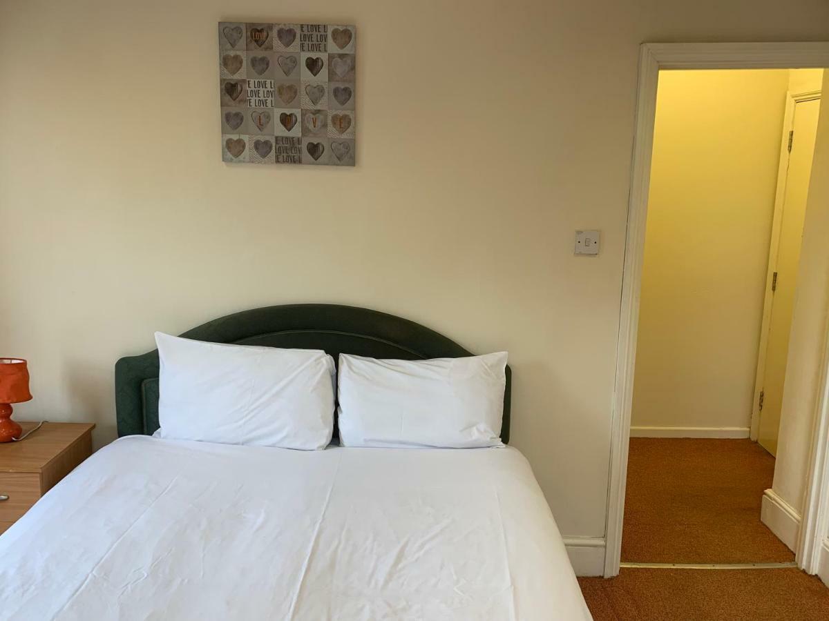 Adelaide House Apartment Luton  Ngoại thất bức ảnh