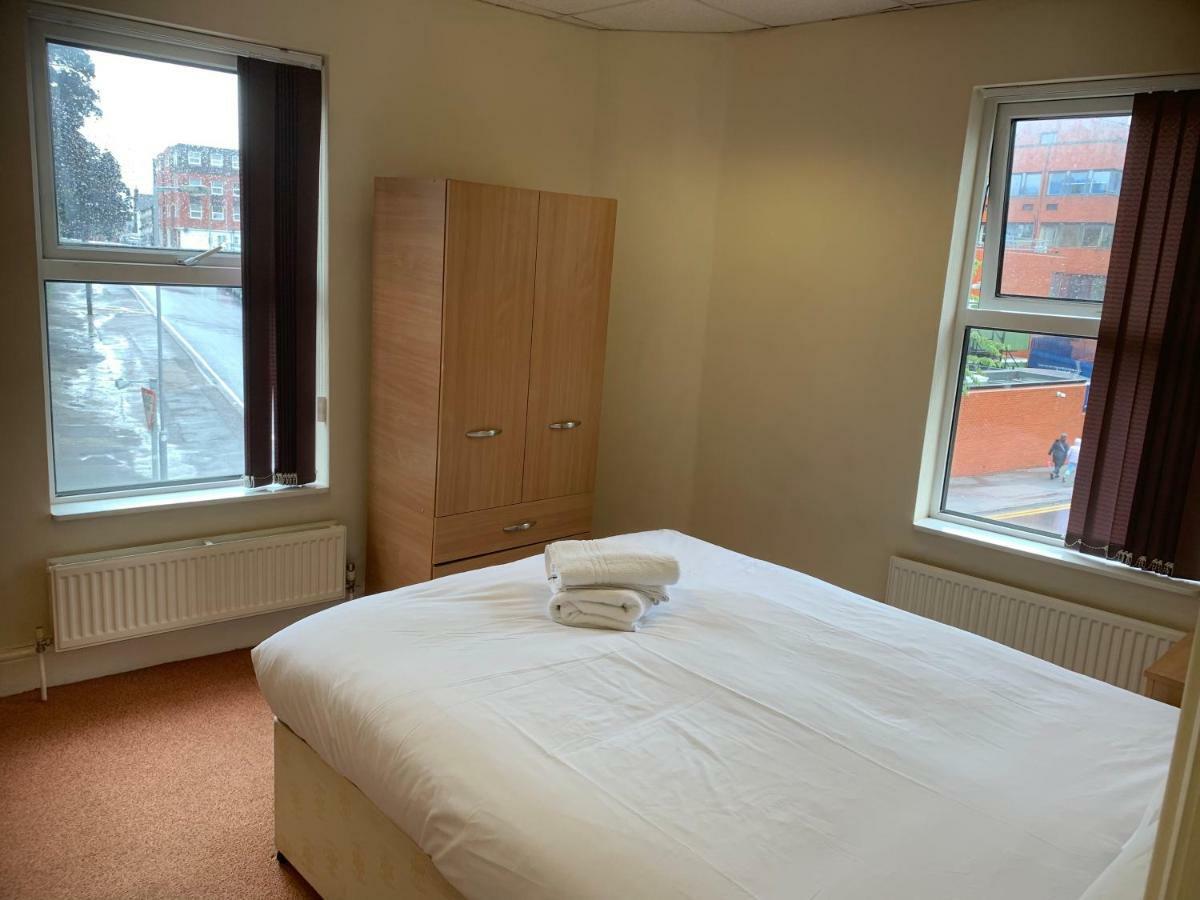Adelaide House Apartment Luton  Ngoại thất bức ảnh