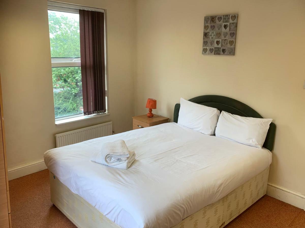 Adelaide House Apartment Luton  Ngoại thất bức ảnh