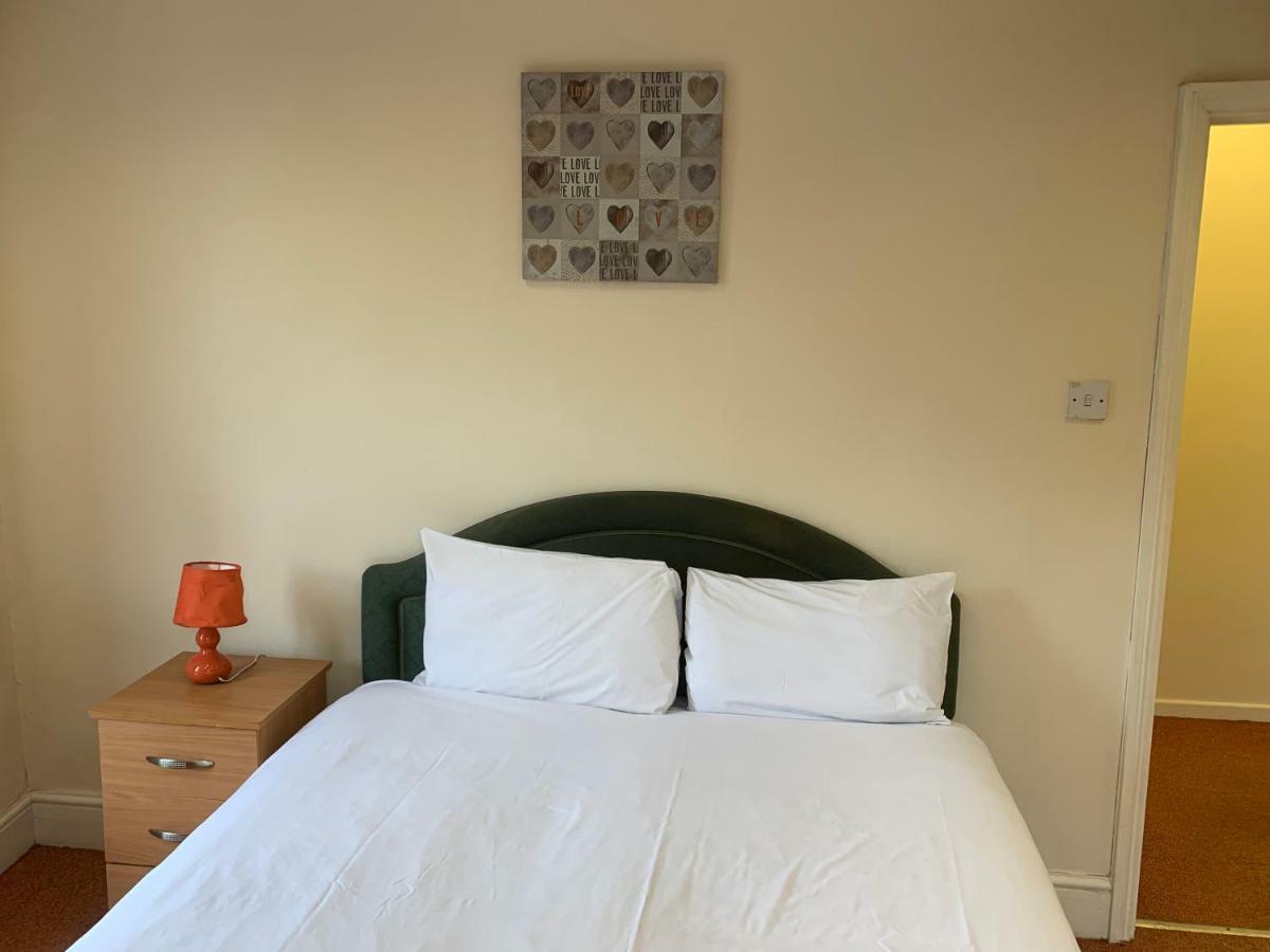 Adelaide House Apartment Luton  Ngoại thất bức ảnh